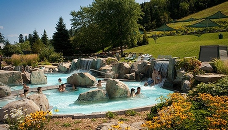 Mountain Wave Pool at Sommet Saint-Sauveur
