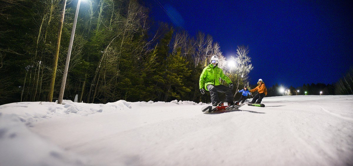 Night Skiing at Sommet Saint-Sauveur