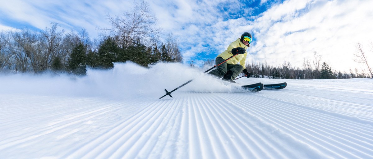 Skiing at Sommet Saint-Sauveur
